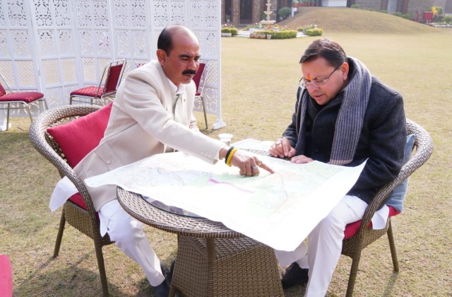 मुख्यमंत्री पुष्कर सिंह धामी शीघ्र ही केंद्रीय सड़क परिवहन एवं राजमार्ग मंत्री नितिन गडकरी से भेंट करेंगे