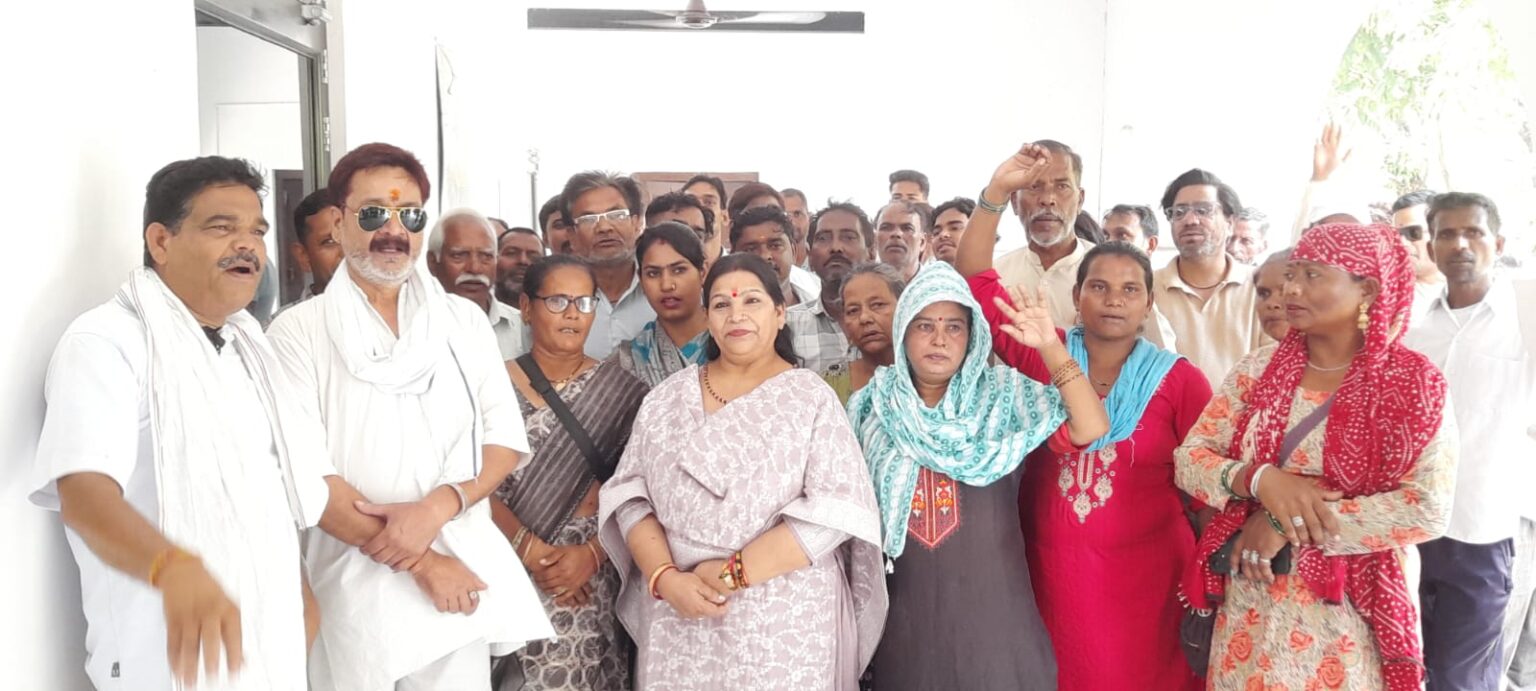 केंद्र और राज्य सरकार के संरक्षण में लघु व्यापारियों को शोषण मुक्त रोजगार दिलाना मेयर किरण जैसल की प्राथमिकता